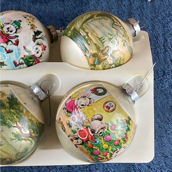 Set of six beautiful vintage glass Christmas ornaments by Corning - Picture 5 of 6